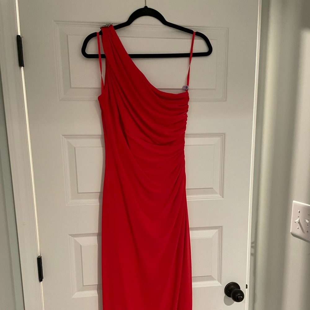 One shoulder ruched Gown